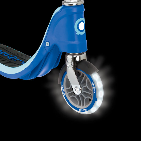 Globber Flow 125 Lights Scooter.