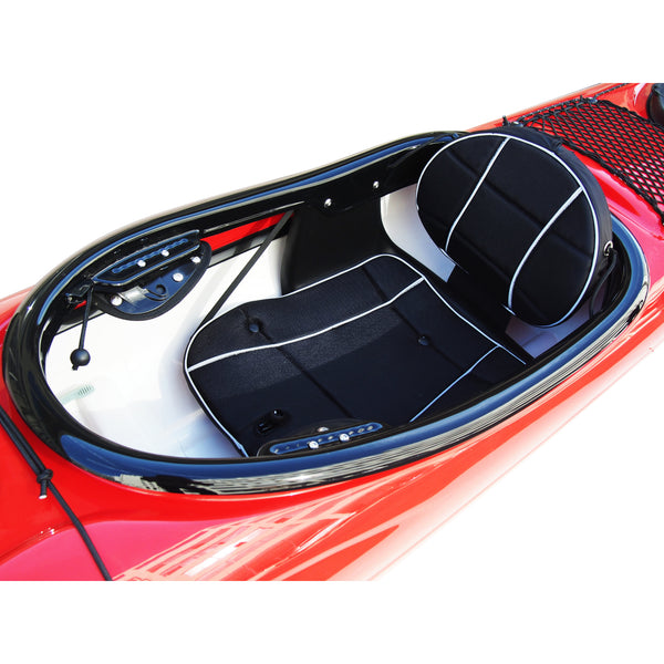 BaySportsQuest485ABSThermoKayakRedBowcloseup